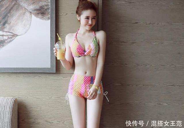 去海边, 比基尼和连体泳衣, 哪个才是你的最爱?