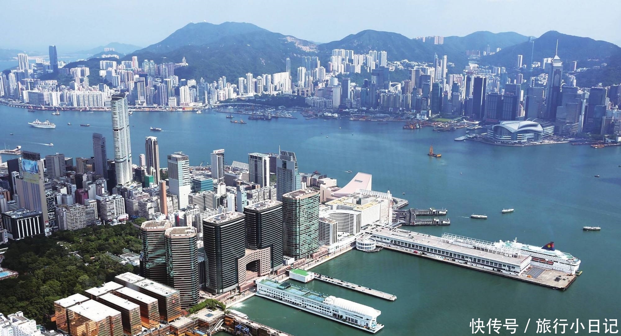 大陆游客疑惑：为何我们只能去香港一周，外国人却能待数月之久？