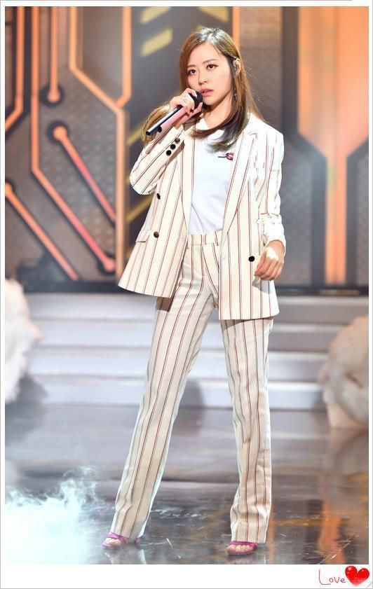 张靓颖仅仅换了个发型，就气质大变酷到炸，冯柯你怕了吗?