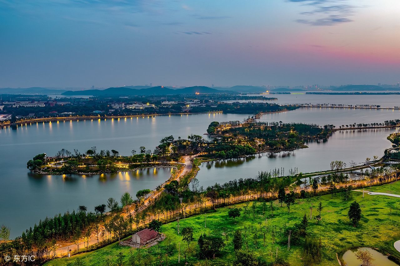 中国最让人气愤的景区,对日韩游客免费,却收中国游客的门票