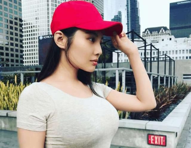 徐冬冬睡衣写真曝光，身材好到犯规，网友：纸巾已备好！