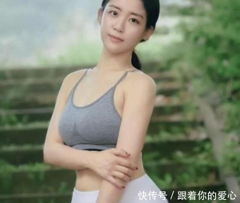 「 气质」端庄娴雅，这是女人的标准身材吗？，潮流小姐姐亭亭玉立