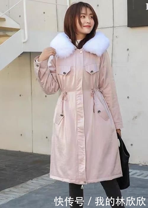  显瘦■普通羽绒服早就“凉凉”了，最近这款“螺旋服”，起码能显瘦十斤