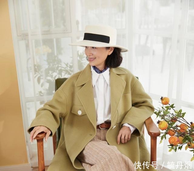  『值得』50岁之后怎么穿好看三木妈妈的日常搭配很值得学习，气质又减龄