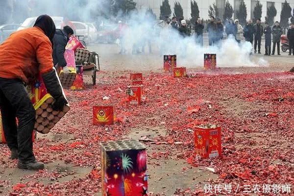今年春节，全面禁放烟花爆竹，农村人有什么看法