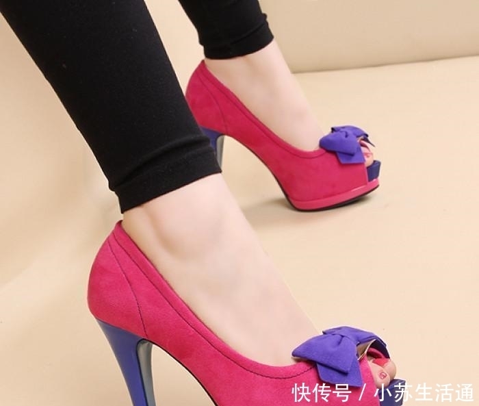 女人:穿一双与众不同的高跟鞋,最能展现女人最美的一面