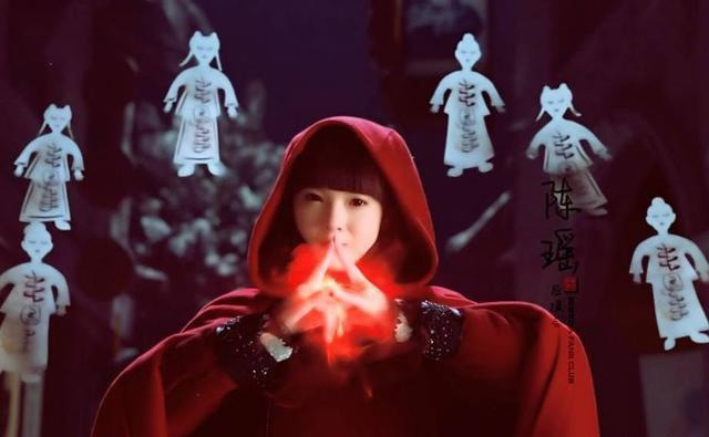  「竟然」岳绮罗的小纸人与法术，竟然都是出自他手，只不过他已经忘记了！