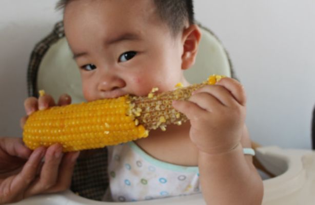  营养@宝宝入睡前，4样食物不要碰，容易伤脾、不长个，很多家长还在喂