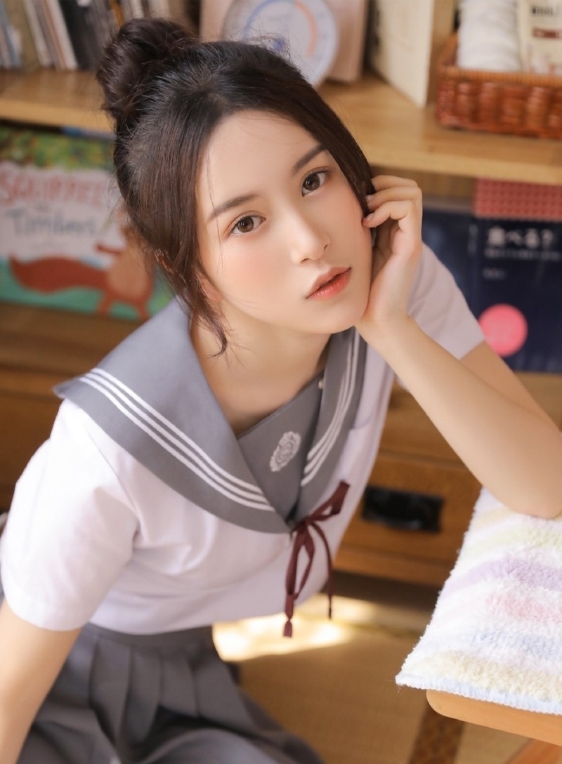  『清纯』美女校花清纯养眼日系写真