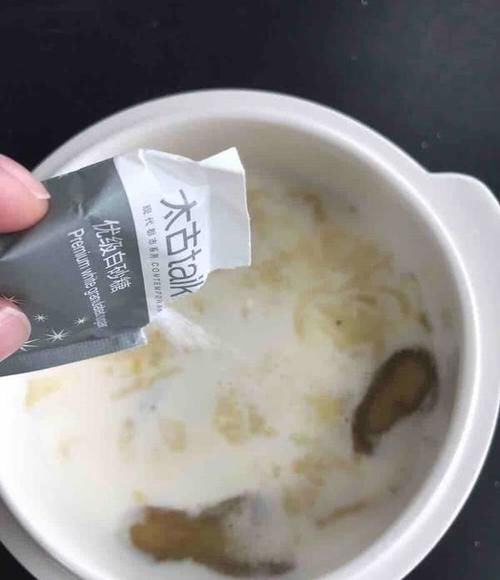  【鱼鳔】天然“胶原蛋白”，我每周吃3次，皮肤饱满没皱纹，和女儿像姐妹