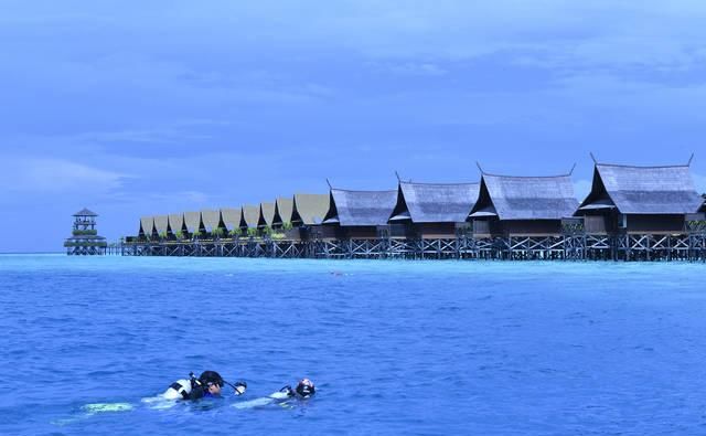  「会游泳」在马来西亚旅游，竟然在海边见证一桩“谋杀”?想想都有些后怕