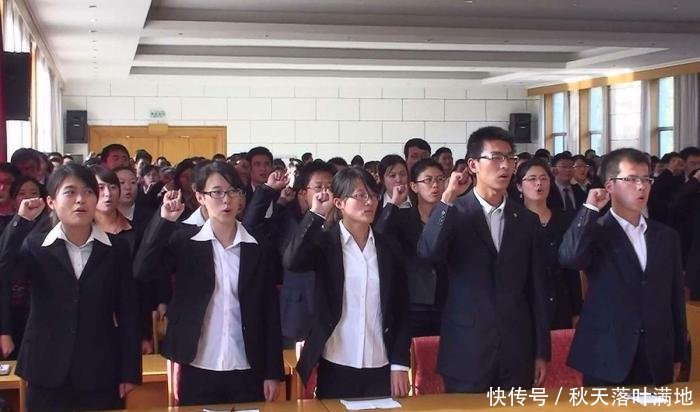 为什么日薪高的农民工买不起房， 而薪资低的公务员却有车有房