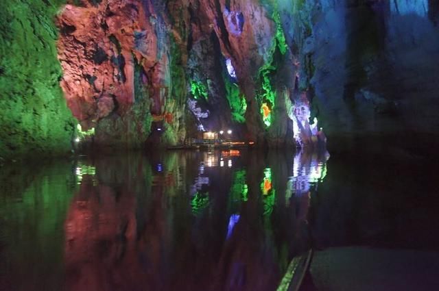 贵州五个游客去的最多的景区，你猜是哪五个？