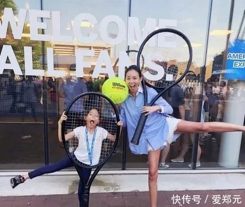 孩子是父母背后的