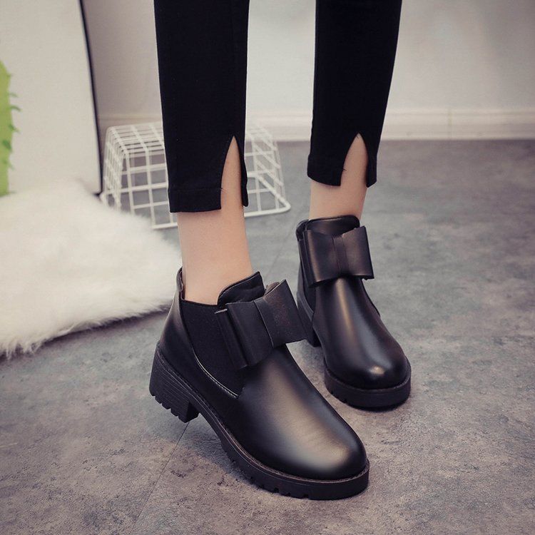 等发了工资，这样的女靴我一定要全买了，上脚高雅回头率贼高