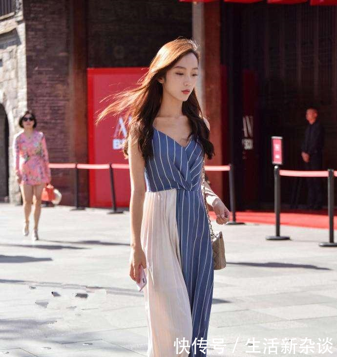 素人街拍 四位女神风格各异, 哪一位更能打动你的心