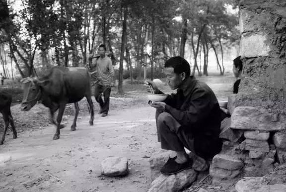  [照片]在义门,一组农村30年前吃饭的老照片!看完莫名感伤!