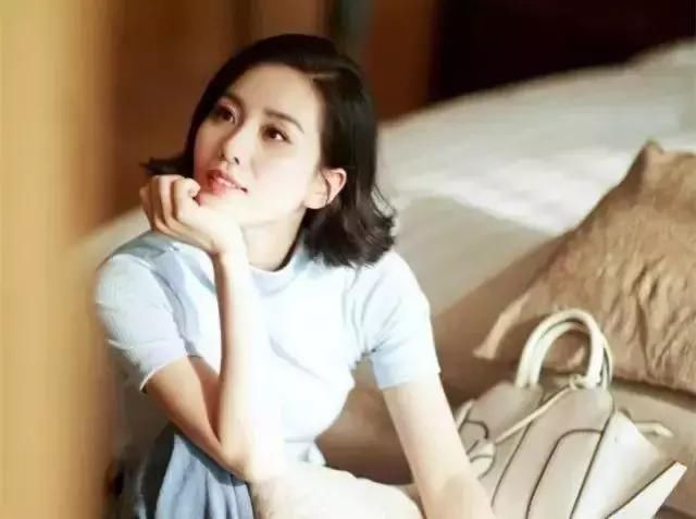 剪短发就不能凹造型了?这些简单又有个性的发型帮你瞬间增添气场