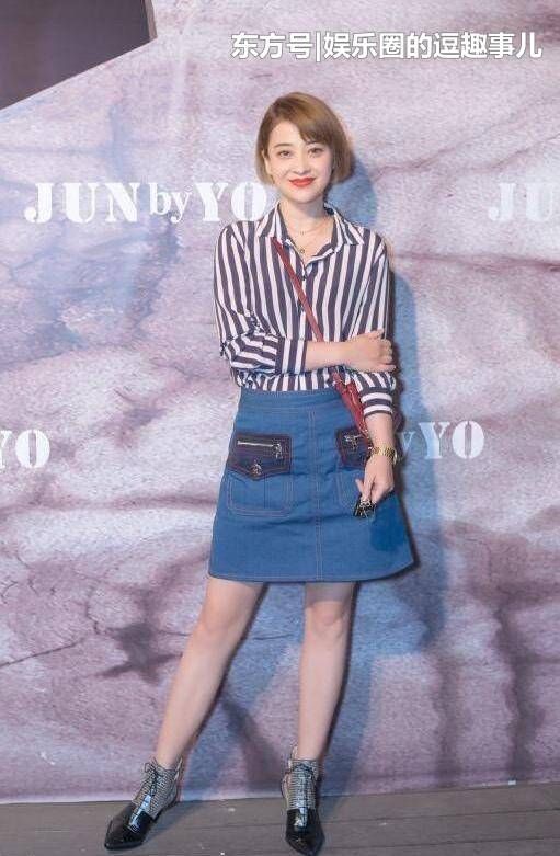 42岁梅婷和40岁袁泉同框，明明只相差两岁，气质却差这么远