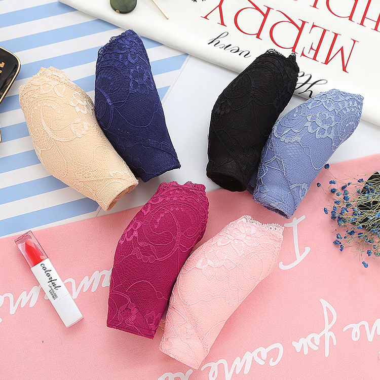 去了趟香港，看到新鲜出炉的文胸，那个柔软，那个舒服，难以忘怀