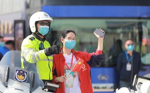  回家■“皖”无一失！今天安徽又有325位白衣战士回家了