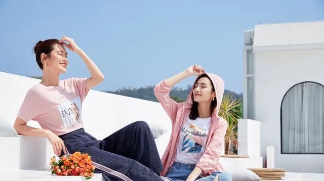  『满满』五一出游穿什么衣服?这样搭配,让你当个行走的时髦精!