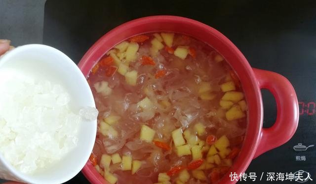 润肤:春天我常喝这汤,补水美白润肤,比面膜管用,邻居都说我变美了!