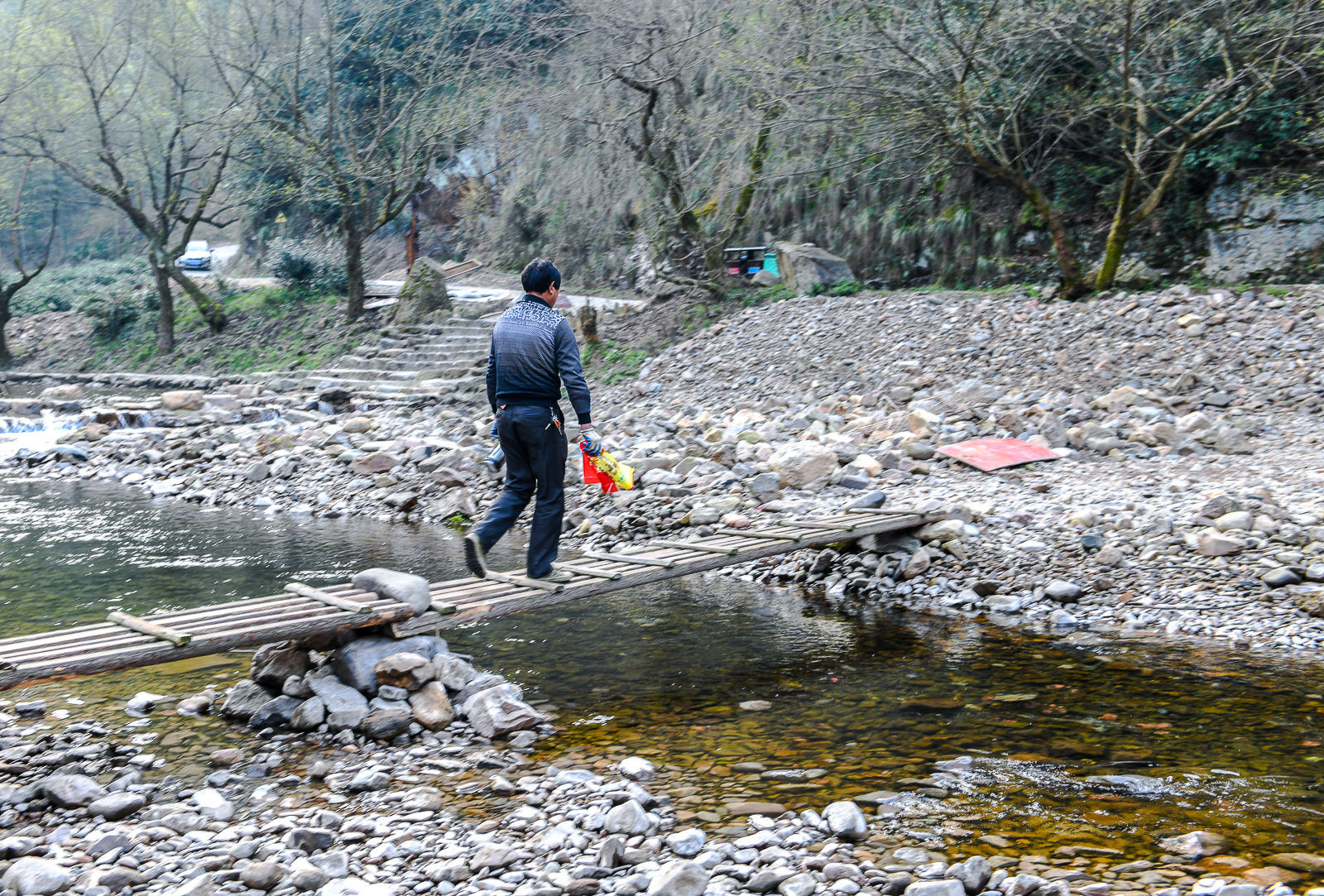 正是春时好风光，自驾皖南318小川藏线