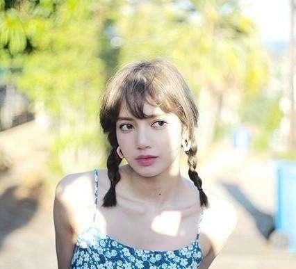  钟楚曦：明星都在关注《青你2》戚薇、宋妍霏、钟楚曦、邢菲都有喜欢的人