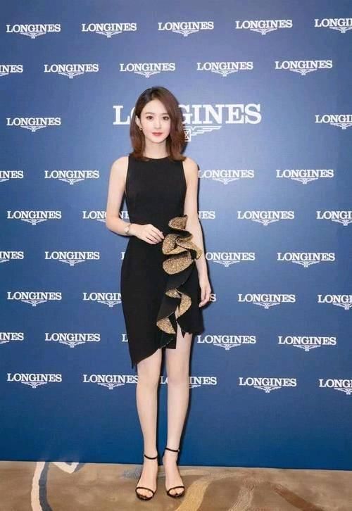 赵丽颖原来是吃胖了？接连三天出席活动力破怀孕传闻