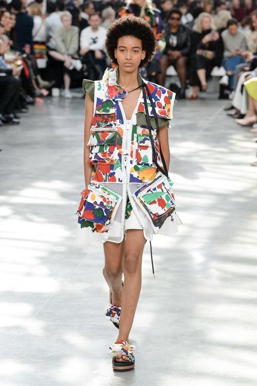 2019春夏时装周上这个小众的牌子 Sacai简直美的不像话