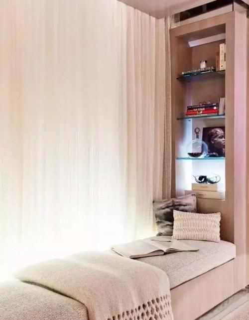  回家：卧室飘窗装修得如此浪漫惬意, 让你恋上回家的感觉!