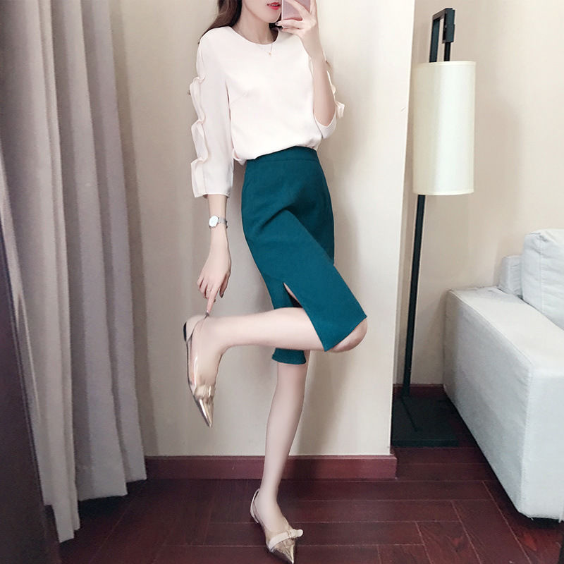 哇塞!这样的秋装，借钱都要买回来，太好看了，真是气质颜值爆棚