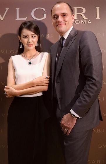 佟丽娅刘诗诗明明仅三岁之差，却一个似女神一个似大妈！