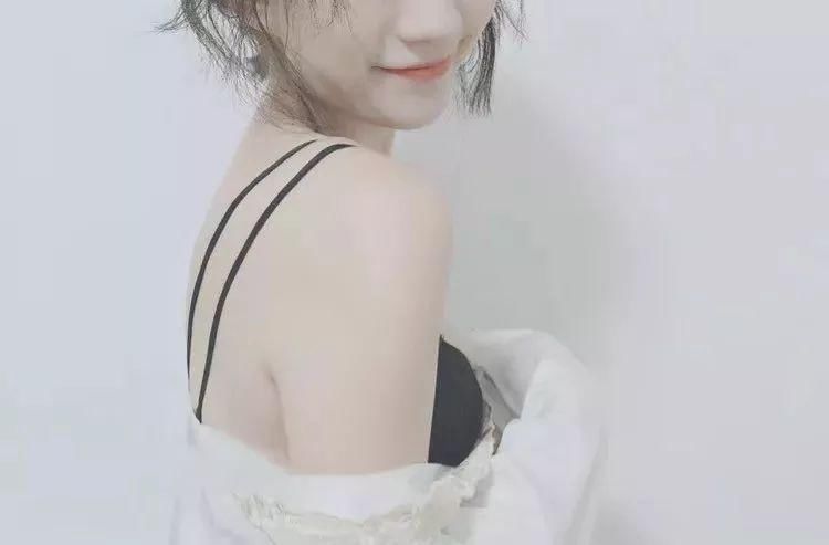 跟钢圈说再见，我要让超美的bralette若隐若现