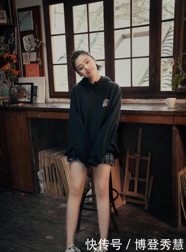  「拉长身形」微胖女生看过来，想要从头美到脚，掌握这3个显廋技巧就够了！