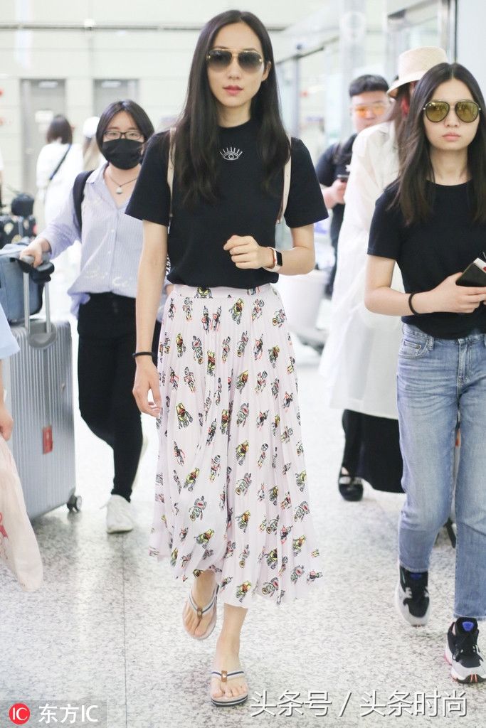 世界上还真的有穿什么衣服都很好看的人 韩雪就是其中一个!