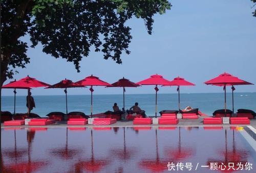 世界上那些不可思议的游泳池.有些泳池需要真正的勇气才能去