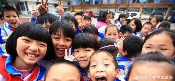 农村这两个补贴已经到了，没有领取的，去找村委会