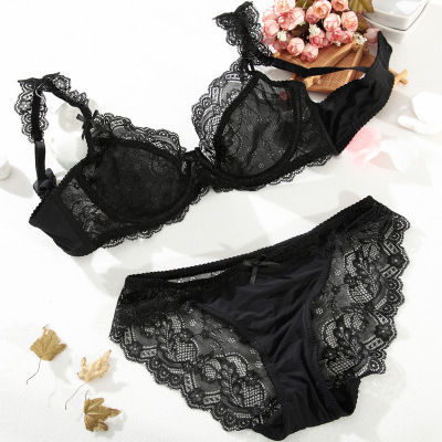 女人到了50岁，就该穿这些文胸，下面女人怎么穿，一个比一个美