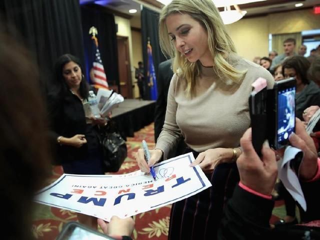 37岁伊万卡：穿紧身裤慢跑让人窒息，最后一张包臀裙把保镖迷住