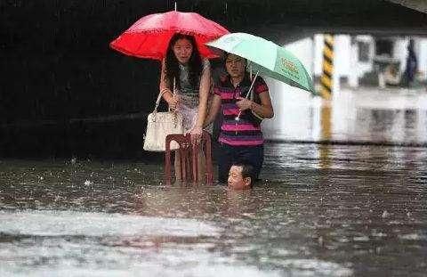 2月18-19日，北方有雪，南方暴雨，天气湿冷，厄尔尼诺“哑”了?