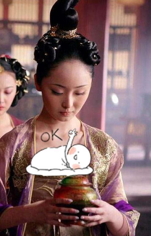  [杨紫]她曾是“谋女郎”出身，身材比巩俐还抢镜，现在只能给杨紫当配角