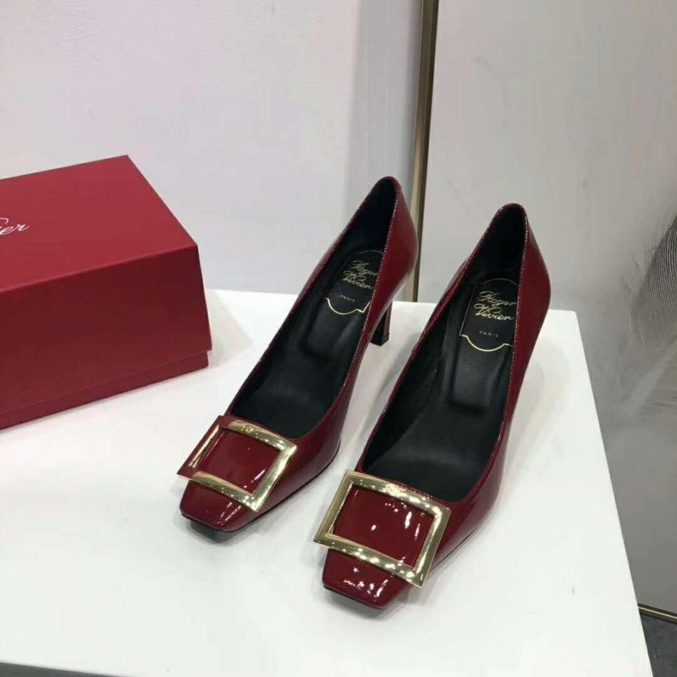 干货:初秋女生应该人手一双的高跟鞋，不点进来绝对后悔