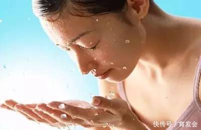 「洗脸」洗脸、洗头、洗澡到底哪个在先哪个在后?