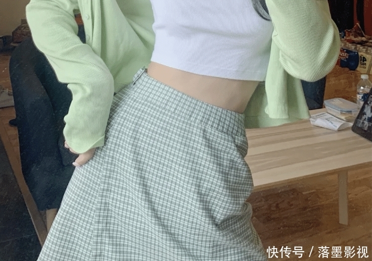 「安排」高颜值又甜又欲连衣裙,平价显瘦不挑人,还不安排上吗?