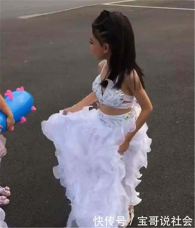 新娘请6岁小女孩当伴娘, 可女孩化妆后太漂亮, 抢了新娘的风头