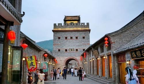从河南郑州出发2小时, 竟藏了个绝美古镇! 物价便宜, 还不收门票