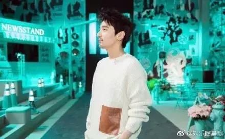 有人惊艳、有人油光满面，这两场时尚活动，精修未修对比明显！