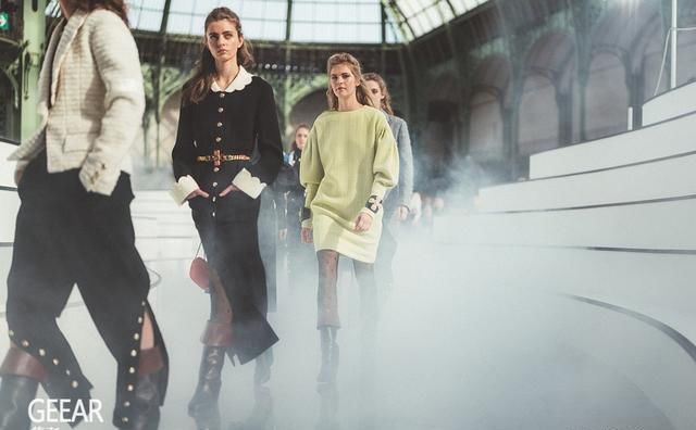 \＂l1\＂: \＂开双眼皮的手术过程如何！\＂}＂Chanel宣布2021Cruise度假系列将以新形式呈现